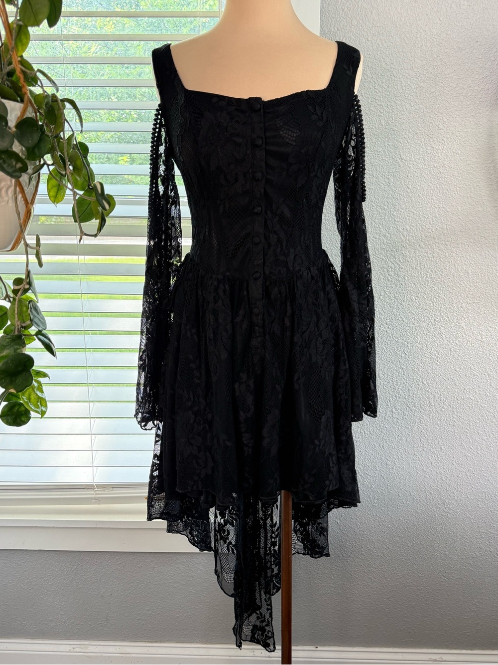 Dark in love Hi Low Gothic Lace Dress Size Large Medium